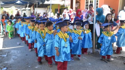 33_wisuda_2017.jpeg